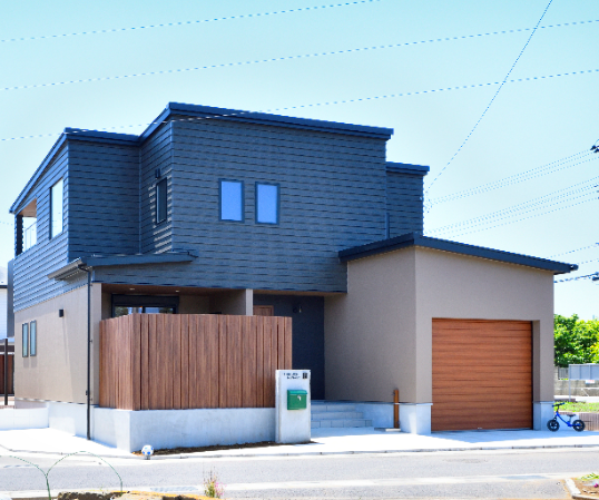 インナーガレージ付き新築住宅が完成 埼玉で注文住宅 建て替え 新築のlohasta Home ロハスタホーム