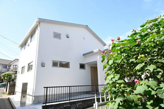 リビング階段 埼玉で注文住宅 建て替え 新築のlohasta Home ロハスタホーム