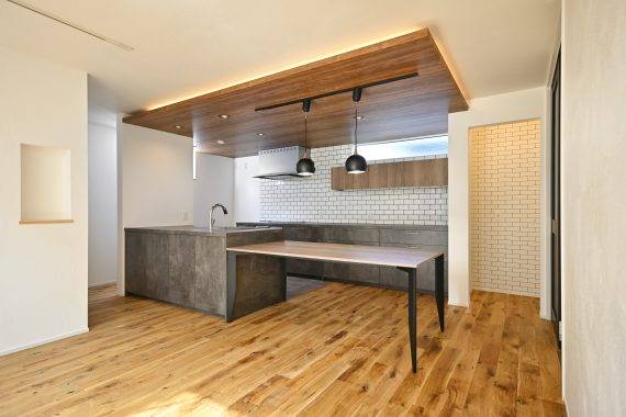 鉄骨階段 | 注文住宅・建て替え・新築のLOHASTA home（ロハスタ