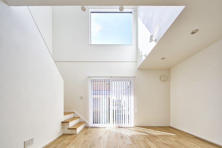 光に包まれる、上質な住まい